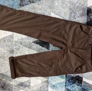 Brown cargo roll-up pants